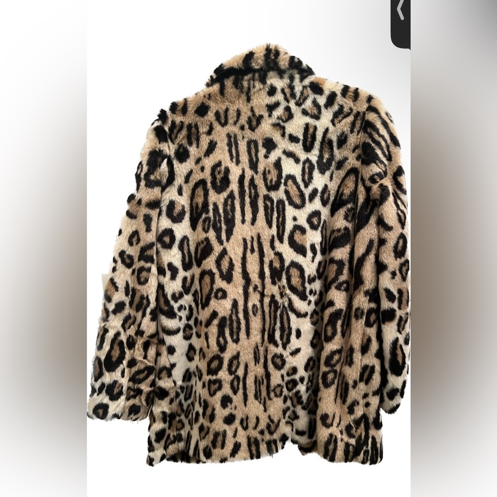 APPARIS- NWOT fully lined Leopard Print Jacket with cool zipper detail - Picture 5 of 8